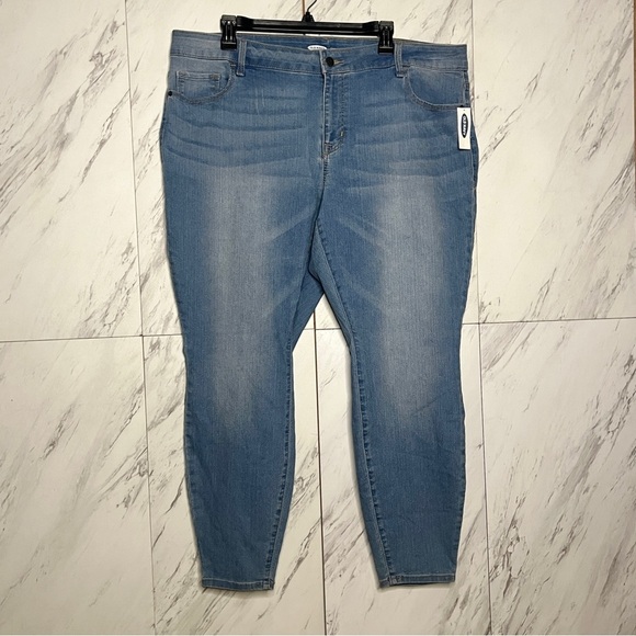 3/$60 NEW Old Navy Super Skinny Stretch Denim Jeans SZ 20 Short - Picture 2 of 5